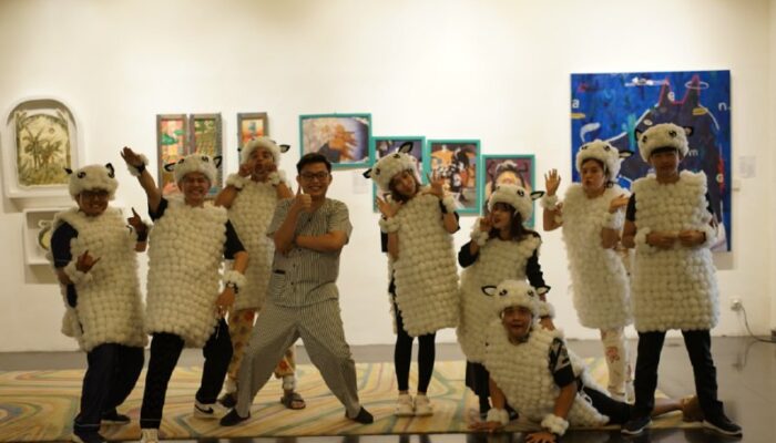 Artotel TS Suites Surabaya Gelar I Am Artotel Day Bertema Pajamas Party