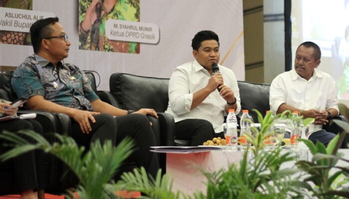 Hadir di Dialog Publik PWI-DPRD Gresik, Ketua PWI Jatim Dorong Penguatan PDRB