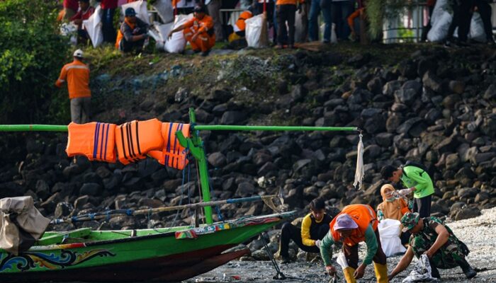 Peringati HPSN 2026, 61.500 Warga Surabaya Gelar Kerja Bakti Massal