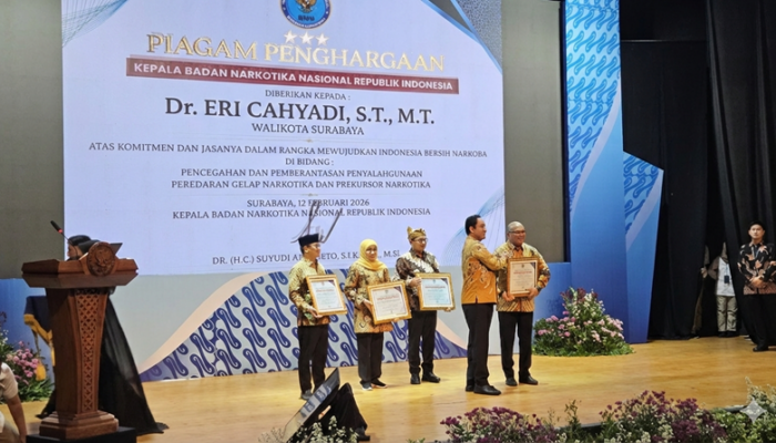 Wujudkan Surabaya Bersih Narkoba, Pemkot Surabaya Borong Penghargaan dari BNN RI