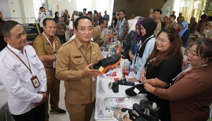 Surabaya Genjot Ekspor IKM Lewat Coaching Clinic, Bidik Pasar Global dan Serap Tenaga Kerja