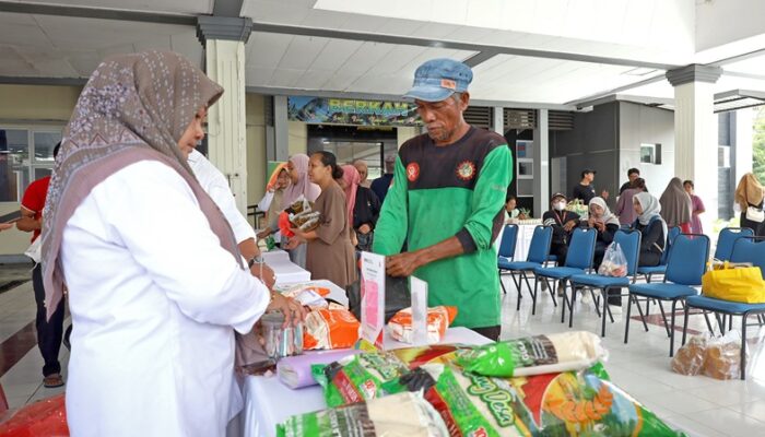 Jelang Lebaran, Pemkot Surabaya Tambah Stok Beras dan Minyakita di GPM Benowo