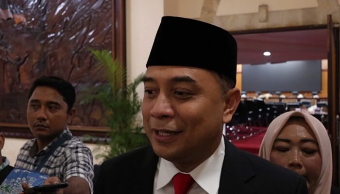 Tunggu Arahan Presiden soal WFH, Pemkot Surabaya Siapkan Skema Alternatif Hemat BBM