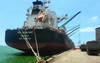 Melalui SII, SIG Kirim Tahap Pertama Ekspor Klinker dari Pelabuhan Tuban ke Mauritania