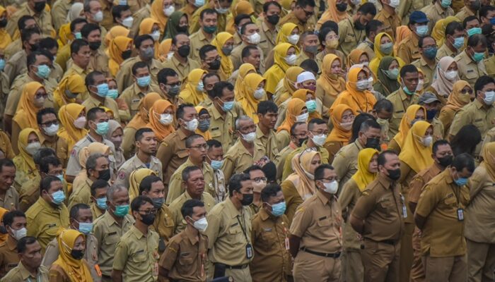 Surabaya Terapkan WFH Tiap Jumat, ASN Tetap Kejar Target dan Dipantau Ketat