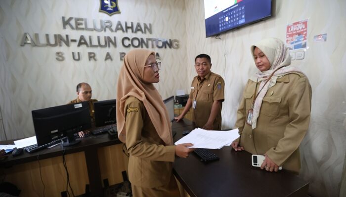 Dorong Lingkungan Kerja ASRI, Pemkot Surabaya Lakukan Penilaian Mendadak di Kantor Layanan