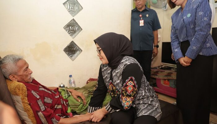 Peringati Hari Kartini, Pemkot Surabaya Gelar Baksos Nakes Menyapa Warga: Dekatkan Layanan Kesehatan ke Pintu Rumah