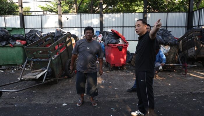 Pemkot Surabaya Atur Jadwal Angkut Sampah, Gerobak Dilarang Parkir di TPS