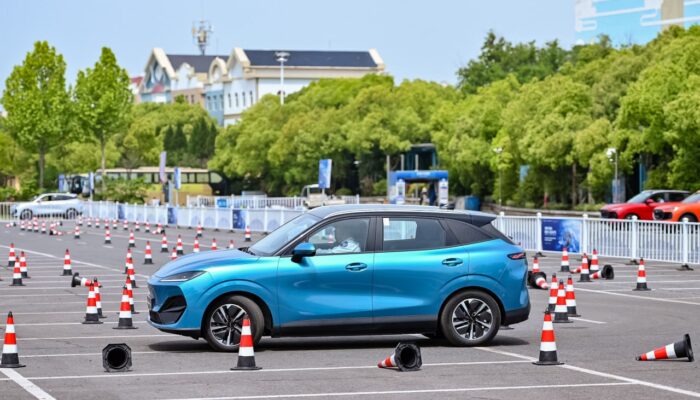 LEPAS E4 EV Bidik Gaya Hidup Urban, Tawarkan SUV Listrik Stylish dengan Jarak Tempuh 500 Km