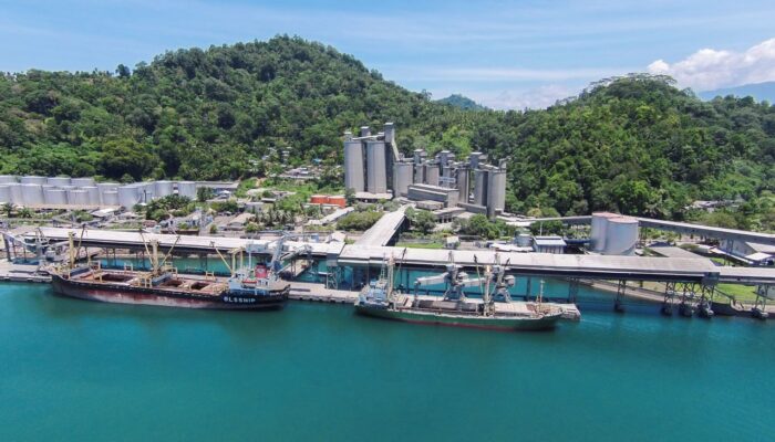 Tembus Pasar Eropa, SIG Perdana Ekspor 11.275 MT Semen ke Reunion Island Prancis