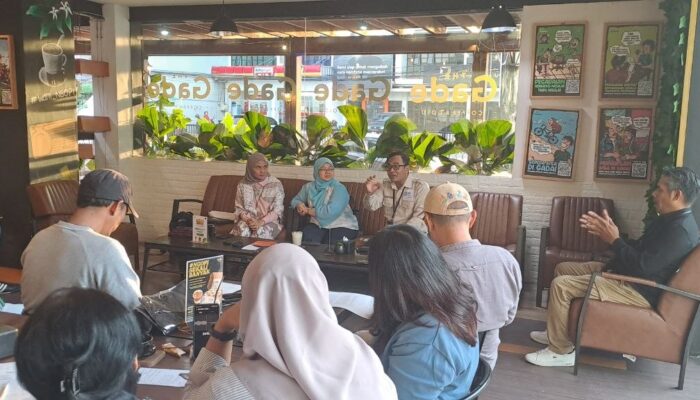 Ngopi Sore Jadi Cara Baru Anak Muda Surabaya Belajar Investasi Pasar Modal