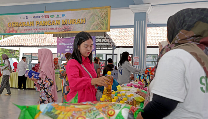 Kendalikan Harga Bahan Pokok, Pemkot Surabaya Gelar GPM di Lidah Wetan