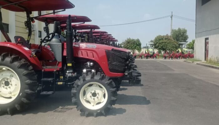 Dispertabun Kediri Perkuat Sektor Pertanian Lewat Bantuan Traktor dan Benih