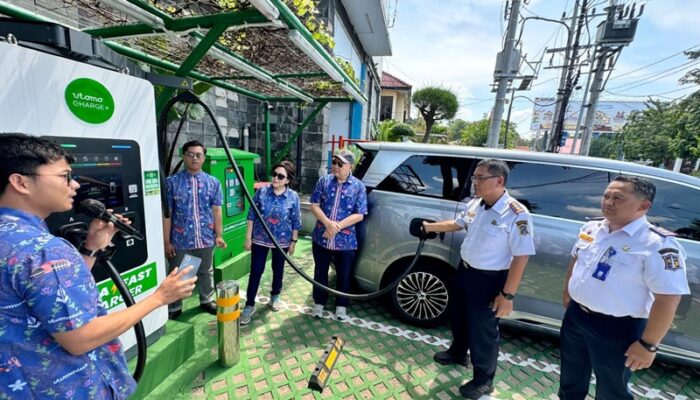 Pemkot Surabaya Sediakan Fasilitas SPKLU untuk Kendaraan Listrik di TIJ