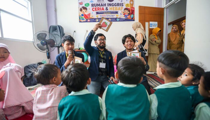 RICH Pakal, Program Gratis Belajar Bahasa Inggris untuk Anak Usia Dini Diserbu Warga Surabaya