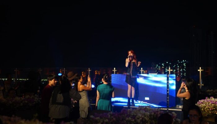 Four Points Surabaya dan IFI Hadirkan Violet Indigo di Soirée Rooftop Bar