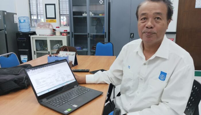 Guru Besar ITS Kembangkan Model Estimasi Biaya Perangkat Lunak Berbasis Bahasa Alami