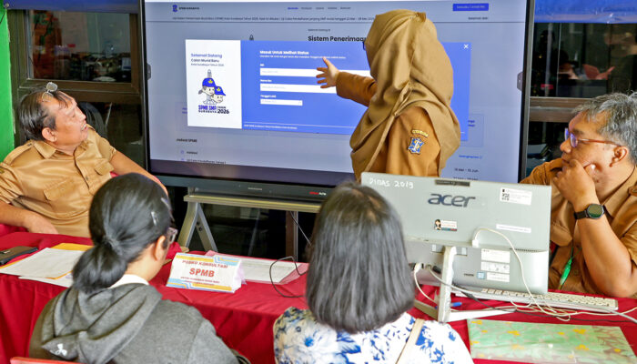 Cegah Manipulasi Alamat di SPMB 2026/2027, Surabaya Perkuat Validasi Domisili lewat Cek In Warga