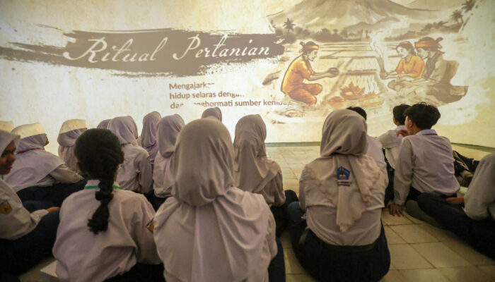 Pemkot Surabaya Buka Cross Musea Pertiwi 2026, Suguhkan AI, Wayang, dan Perjalanan Hidup Manusia dari Lahir hingga Akhir Hayat