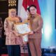 Komitmen Berikan Hunian Layak, Pemkot Surabaya Raih Penghargaan Terbaik I Program Rutilahu di Jawa Timur