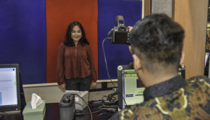 Perekaman KTP Elektronik Tembus 99,68 Persen, Surabaya Percepat Transformasi Digital