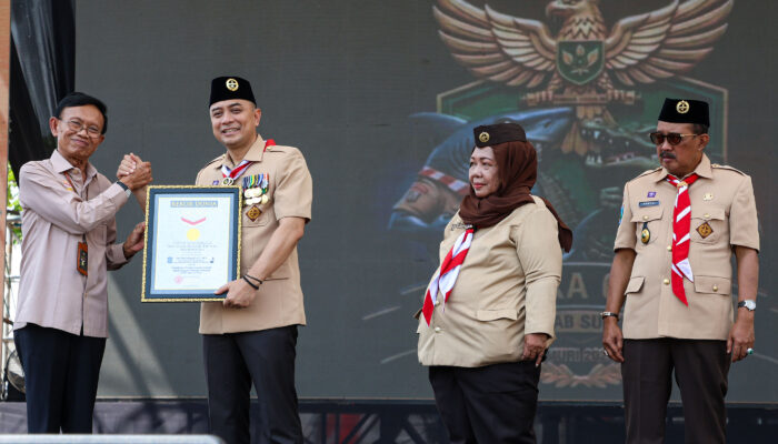 Pecahkan Tiga Rekor MURI Sekaligus, Wali Kota Eri Libatkan Pramuka ke Dalam Kampung Pancasila