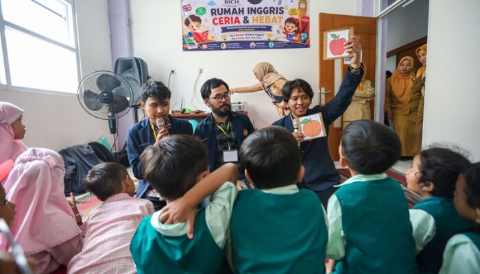 Dari Kampung ke Kelas Global, Program RICH Gratis Bahasa Inggris di Surabaya Bikin Anak Lebih Percaya Diri