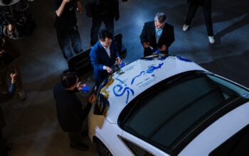 DENZA Jadi VIP Mobility Partner ArtMoments 2026, Resmikan Showroom Baru di Pondok Indah