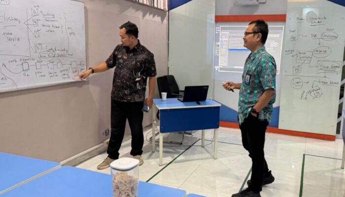 ITS Teliti Sistem Keselamatan Kapal Pengangkut Kendaraan Listrik, Antisipasi Risiko Kebakaran EV