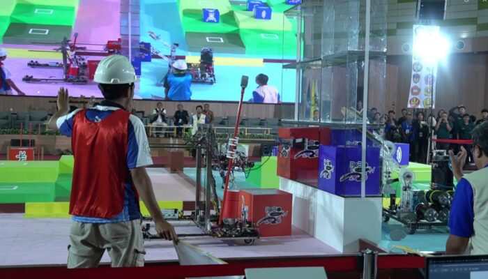 Robot ITS Andalkan AI dan Komunikasi Berbasis Cahaya, Wakili Indonesia ke ABU Robocon Hong Kong
