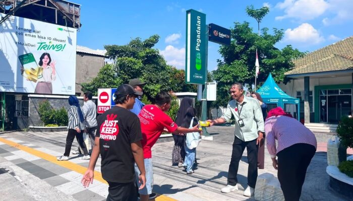 Pegadaian Kanwil XII Surabaya Salurkan 14.000 Paket Makanan Lewat Program Jumat Berkah
