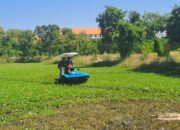 ITS Kembangkan Traktor Perahu Listrik untuk Tingkatkan Produktivitas Pertanian Lahan Gambut