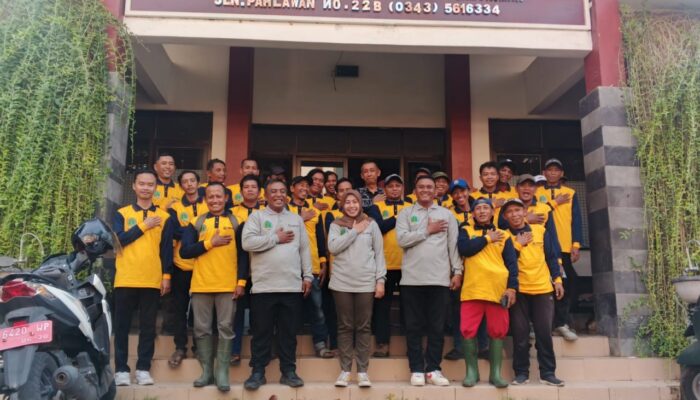 PT Jasamarga Gempol Pasuruan Perkuat Sinergi dengan Pemkot Pasuruan melalui Dukungan Seragam Lapangan