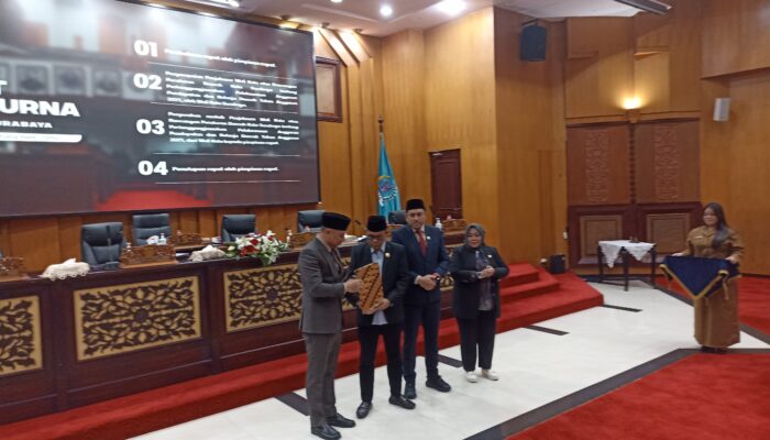 DPRD Surabaya Bedah Pertanggungjawaban APBD 2025, Eri Jelaskan SiLPA