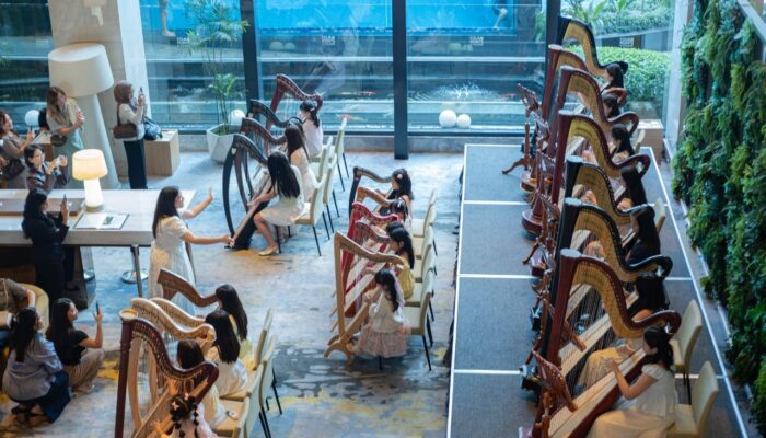 Four Points Surabaya Hadirkan Summer Class Harpa Bersama Pengajar Internasional