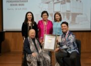 Dr. Timothy Astandu Raih Rekor MURI, Jadi Orang Indonesia Pertama Kunjungi 197 Negara Berdaulat