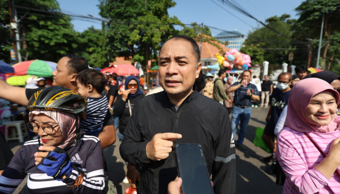 Telusuri Dugaan Pungli PKL, Wali Kota Eri Cahyadi Turun Langsung ke CFD Taman Bungkul