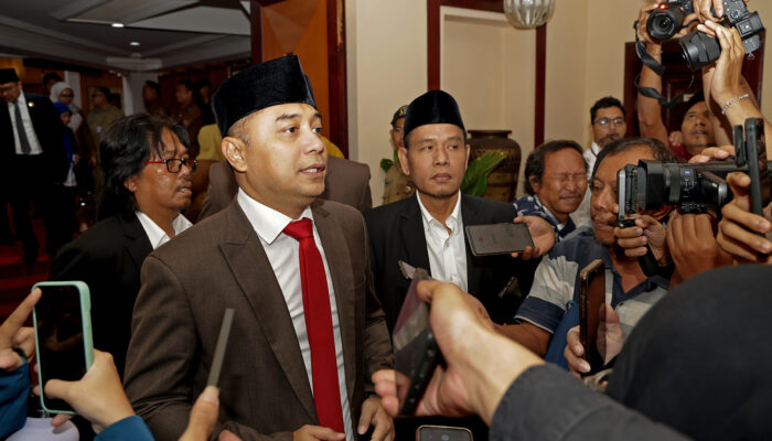 Wali Kota Eri Tekankan Pentingnya Transparansi Pengelolaan Sumbangan HUT ke-81 RI di RT/RW