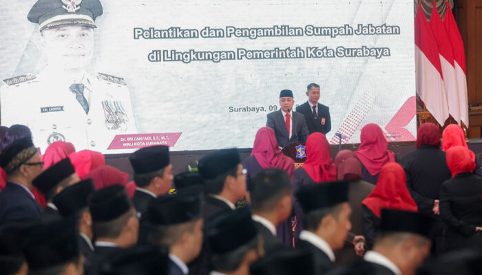 Buntut Kasus Dugaan Pungli SWK Tambak Wedi, Wali Kota Eri Cahyadi Mutasi Jabatan Lurah Terkait