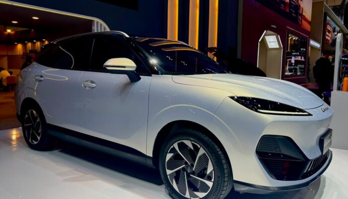 LEPAS E4 EV Meluncur dengan Jarak Tempuh 600 Km, Dibanderol Rp339 Juta