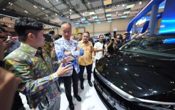 BYD Lengkapi Lini M6 dengan Pilihan EV dan Dual Mode, Menperin Tinjau Model Rakitan Indonesia