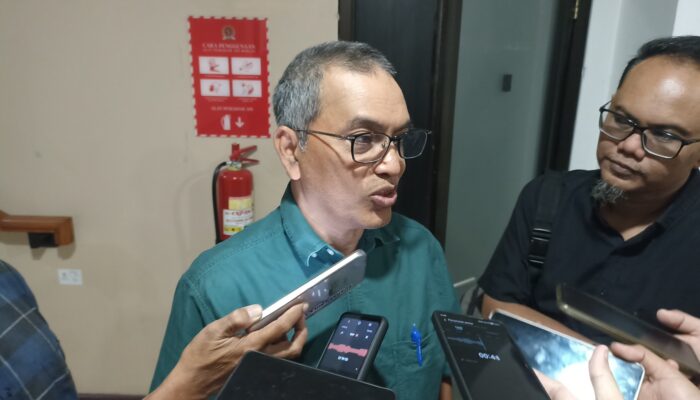 DPRD Surabaya: Pemasangan Pagar Tinggi Bermata Duri di Mall Pakuwon Sorot Kekhawatiran Berlebihan Pengusaha