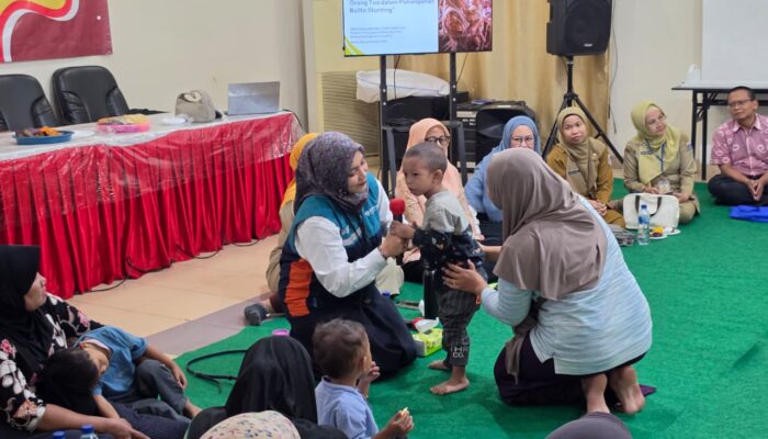 IDSurvey Perkuat Pencegahan Stunting Berbasis Keluarga dan Komunitas di Bidara Cina