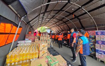 IDSurvey Group Salurkan 2,4 Ton Bantuan Gempa NTT melalui BNPB