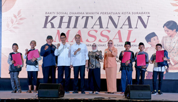 Gotong Royong Perkuat Kampung Pancasila, Pemkot Surabaya dan DWP Gelar Khitan Massal untuk 280 Anak