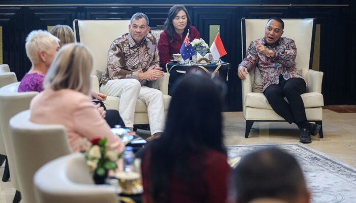 Pemkot Surabaya Gandeng Western Sydney University, Mahasiswa Australia Turun Dampingi Warga